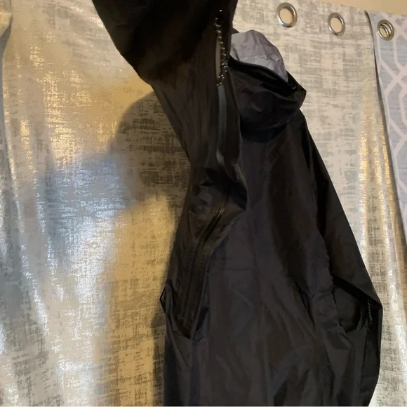 Montbell Storm Cruiser Jacket Mens XL black - Picture 12 of 14